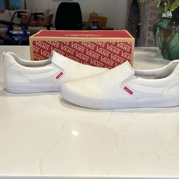 Levi Strauss Vans like new. They have only been worn one time. - Picture 6 of 6